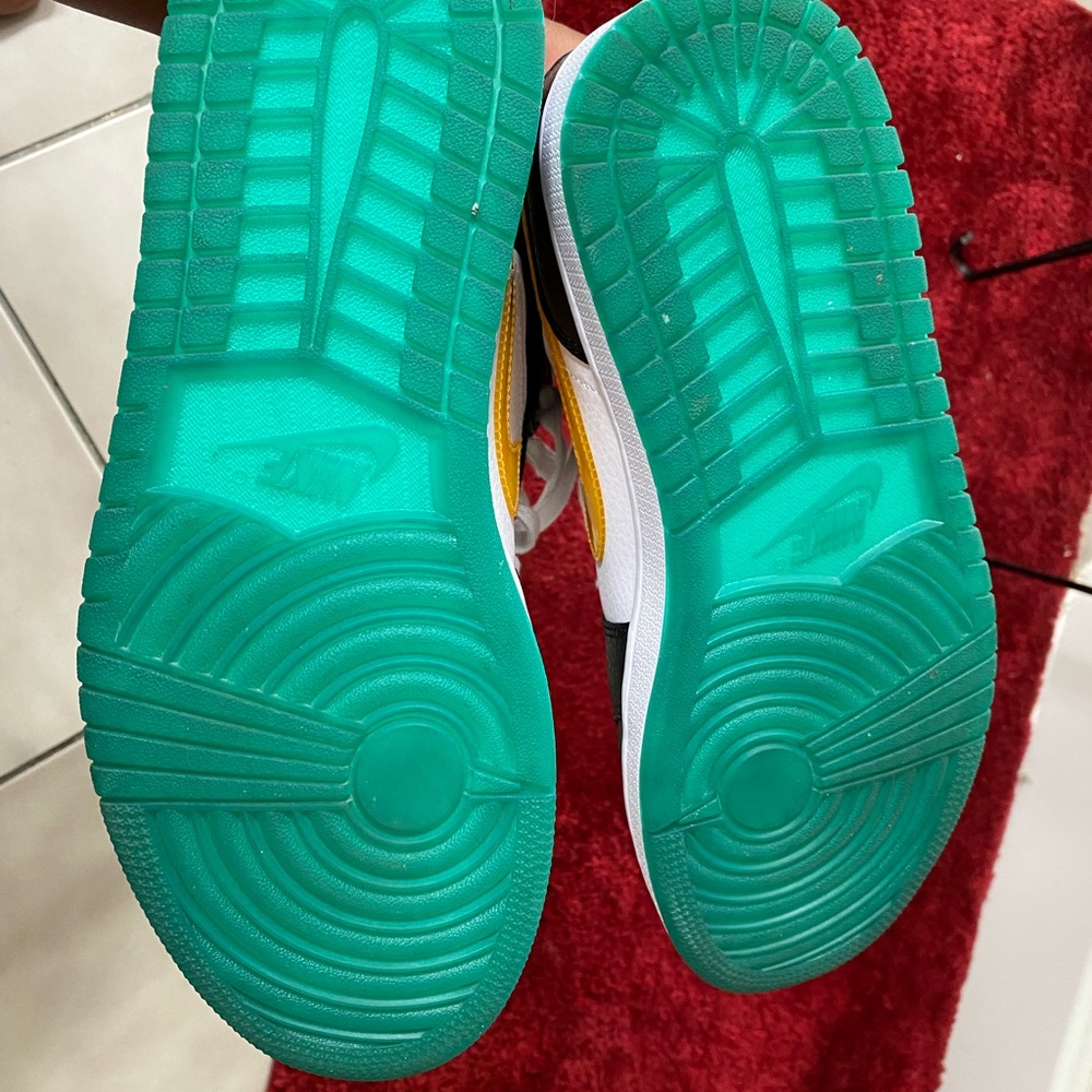 Nike Jordans RARE - Picture 8 of 8